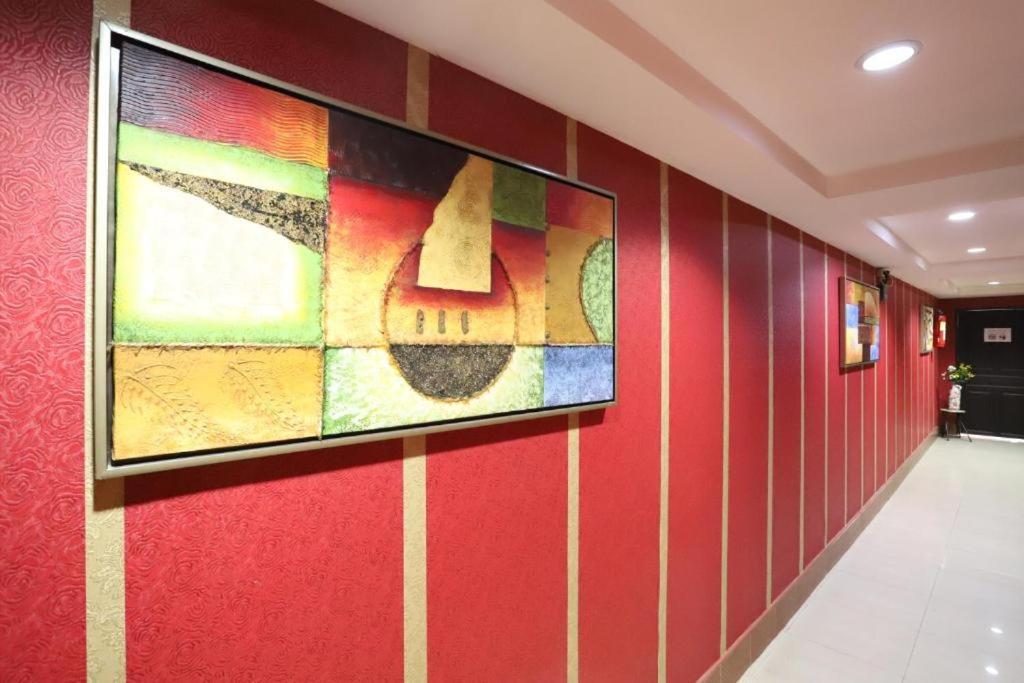 Lucky Palace Hotel 방콕 외부 사진